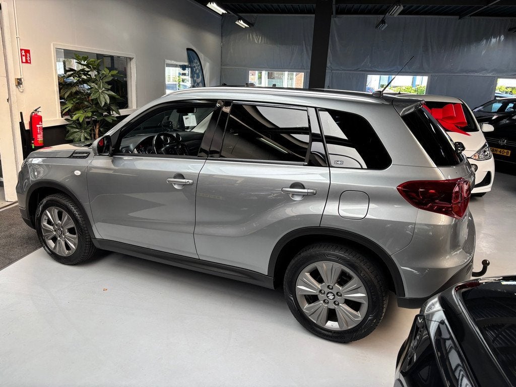 Suzuki Vitara 1.4 Boosterjet Select Smart Hybrid / Navi / St, Auto's, Suzuki, Stof, Gebruikt, 4 cilinders, 400 kg