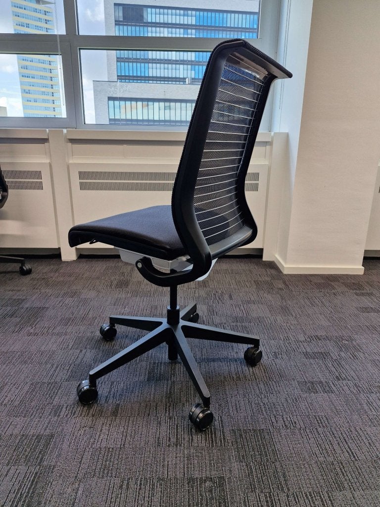 100x luxe Steelcase Think vergaderstoel / zwart, Huis en Inrichting, Stoelen, Stof, Zwart, Ophalen of Verzenden, Zo goed als nieuw