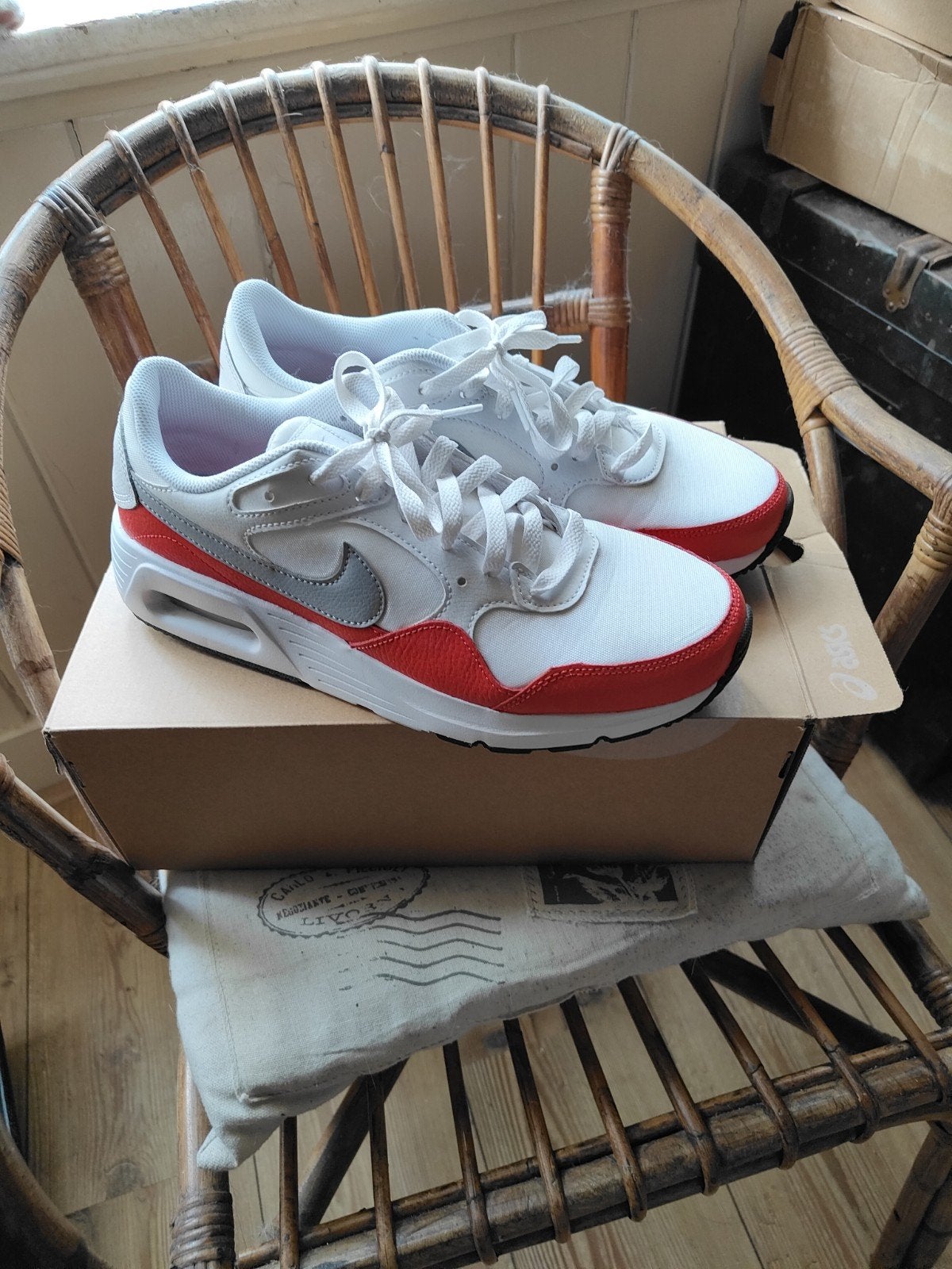 Nieuwe Nike sneakers maat 43, Kleding | Heren, Schoenen, Wit, Nike Air, Nieuw, Ophalen of Verzenden