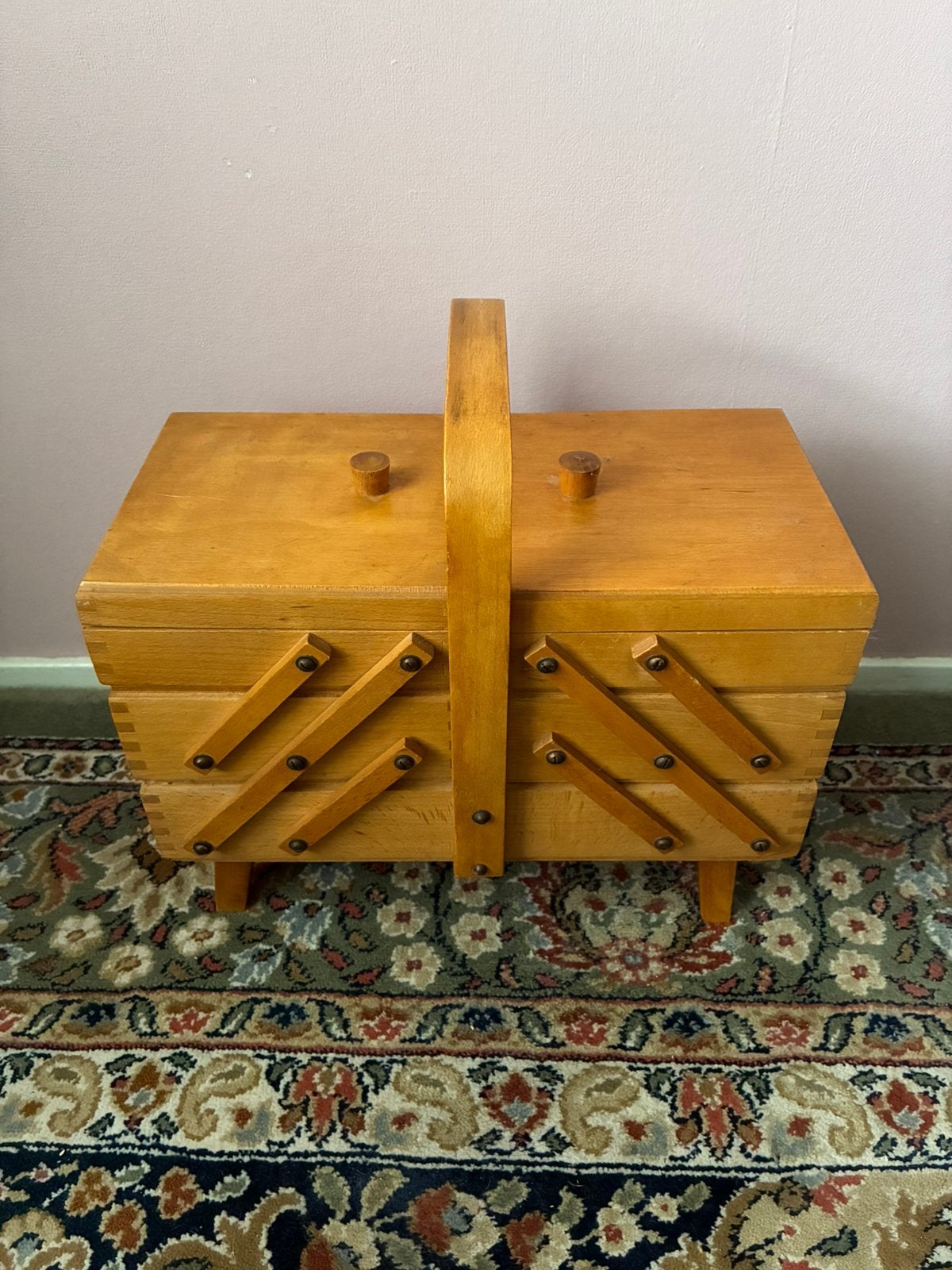 Vintage houten naaibox, naaidoos, forniturenbox, uitklapbaar, Ophalen, Gebruikt