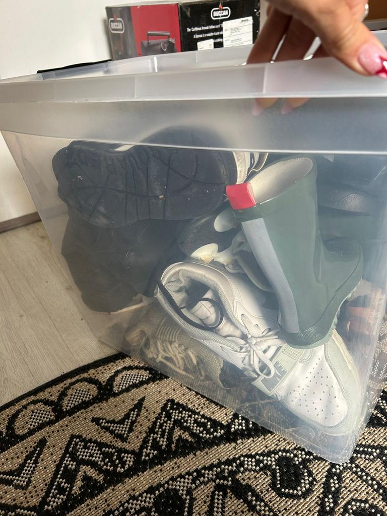 Grote partij diverse merk schoenen - Kinder, dames, heren, Ophalen, Zo goed als nieuw