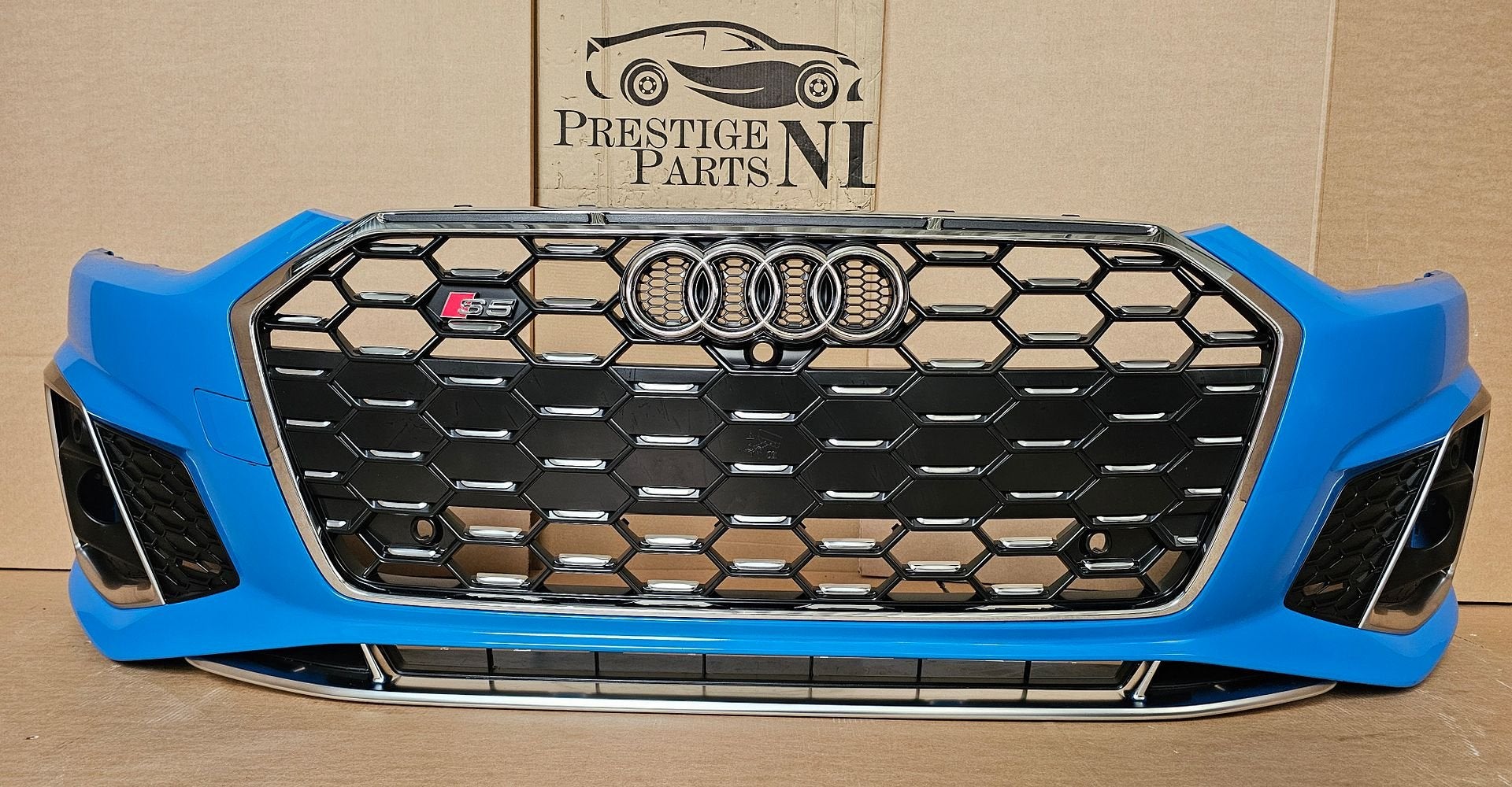 Voorbumper Audi A5 B9 F5 8W S5 Facelift 8W6807065AD 2019-, Gebruikt, -, Voor, Ophalen of Verzenden