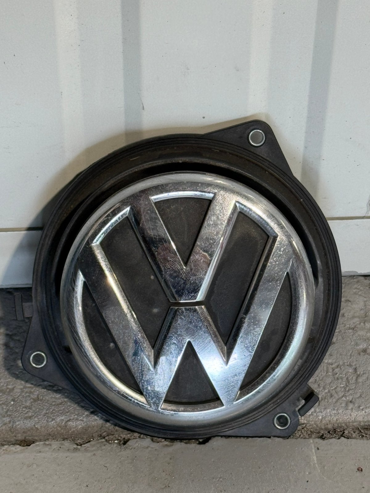 VW Polo 6R Achterklepgreep Embleem 6R6827469, Ophalen of Verzenden, Gebruikt, Volkswagen
