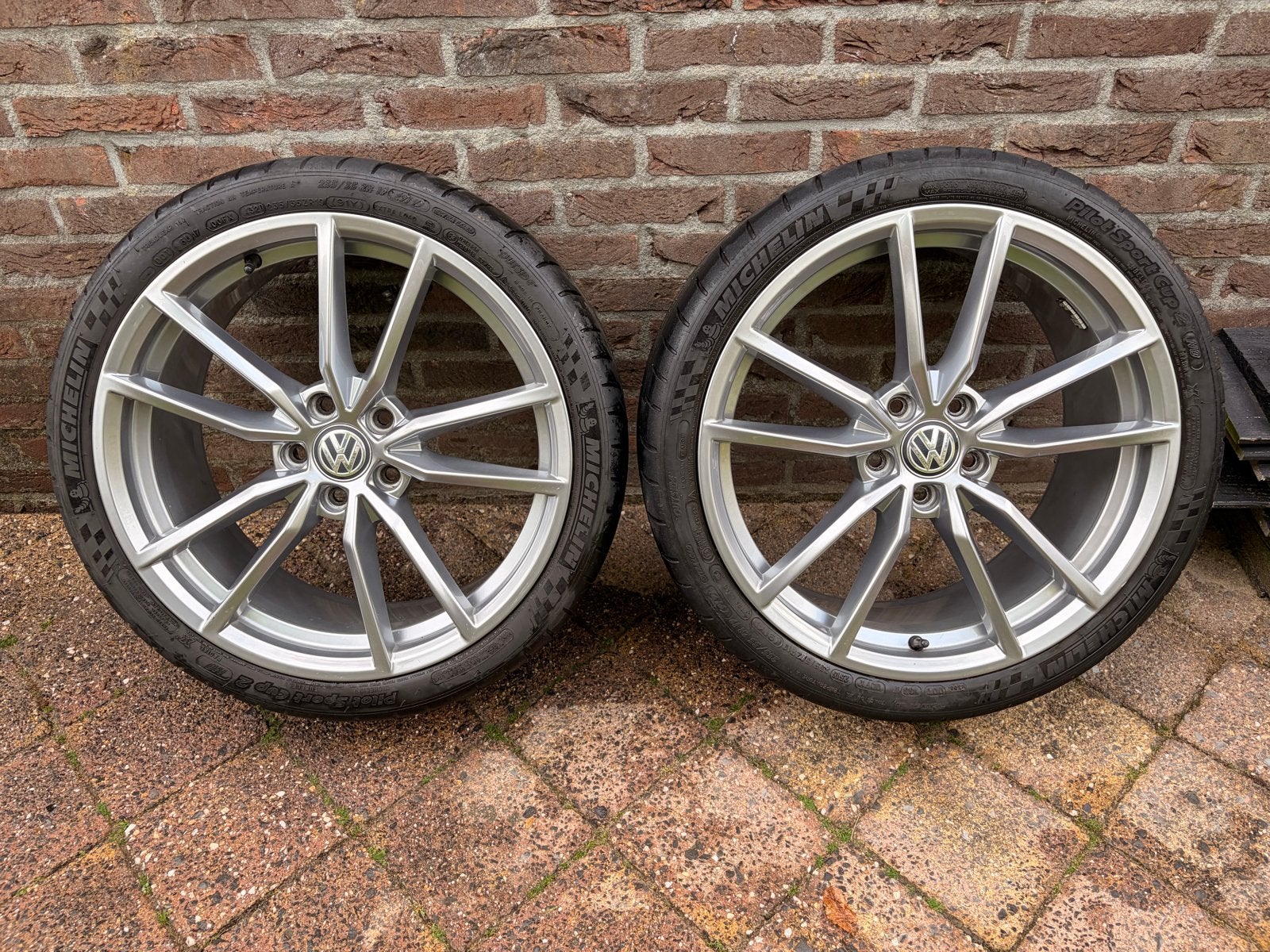 Originele Volkswagen Pretoria velg 19 inch (2 stuks), Auto-onderdelen, Gebruikt, Velg(en), 235 mm, Zomerbanden