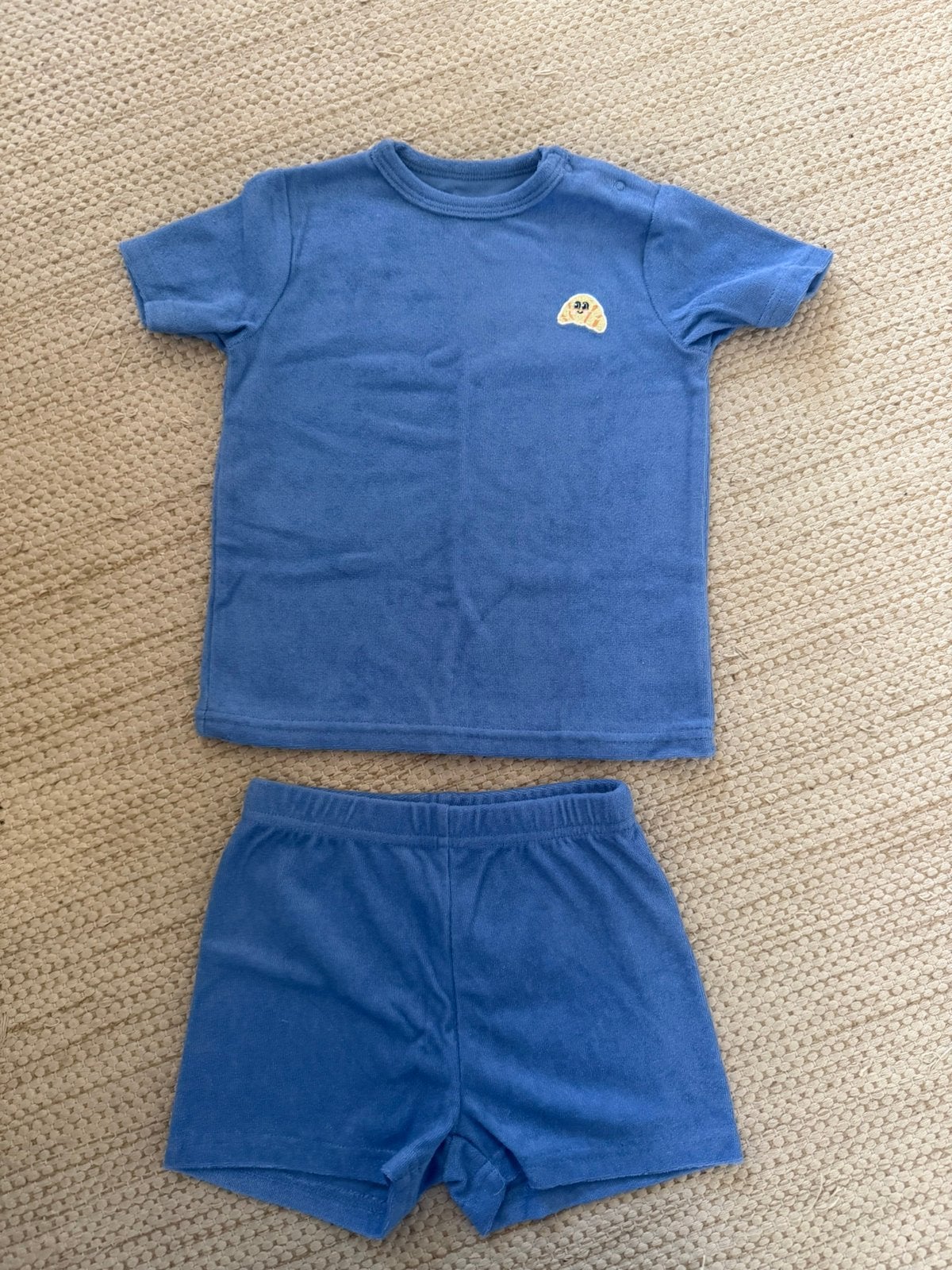 Hema kinderkleding blauwe set pyjama croissant Maat 86/92, Kinderen en Baby's, Ophalen of Verzenden, Nieuw, Jongetje of Meisje