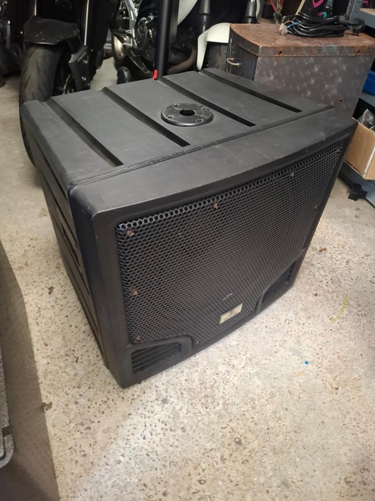 Devine SUB 118A actieve subwoofer, Gebruikt, Subwoofer, 120 watt of meer, Ophalen