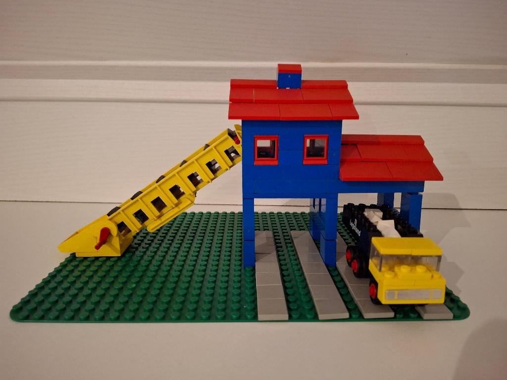 Lego 351 ( 351-1 ) Loader Hopper with Truck 1971, Kinderen en Baby's, Speelgoed | Duplo en Lego, Ophalen of Verzenden, Gebruikt
