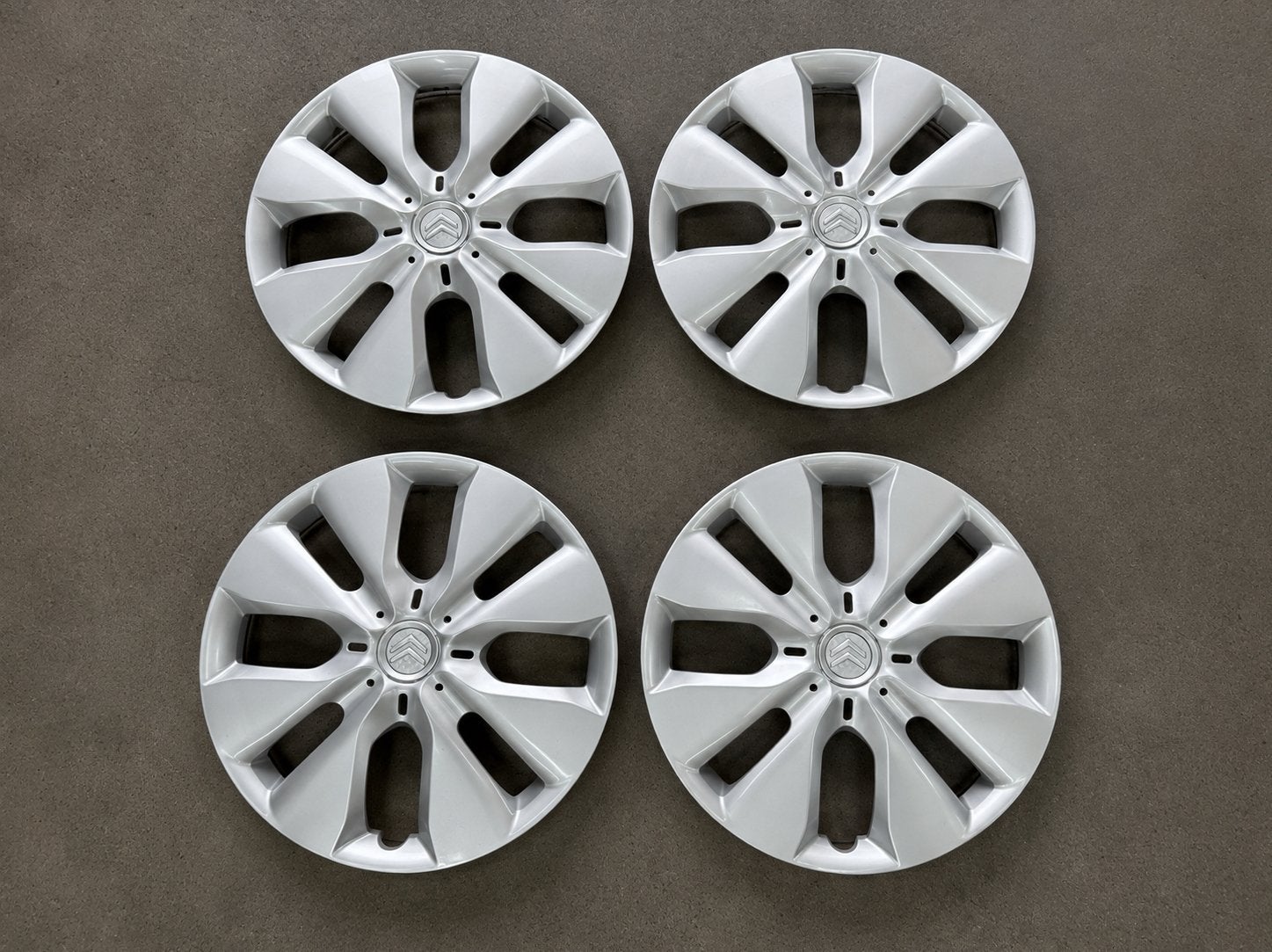 Citroën wieldoppen 14 inch - onbeschadigd, Ophalen of Verzenden, Zo goed als nieuw