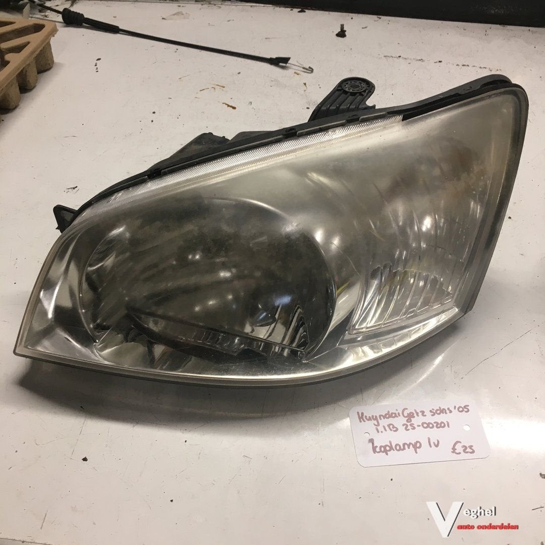 Hyundai Getz 5 drs 1.1 B 2005 2500201 Koplamp Linksvoor of R