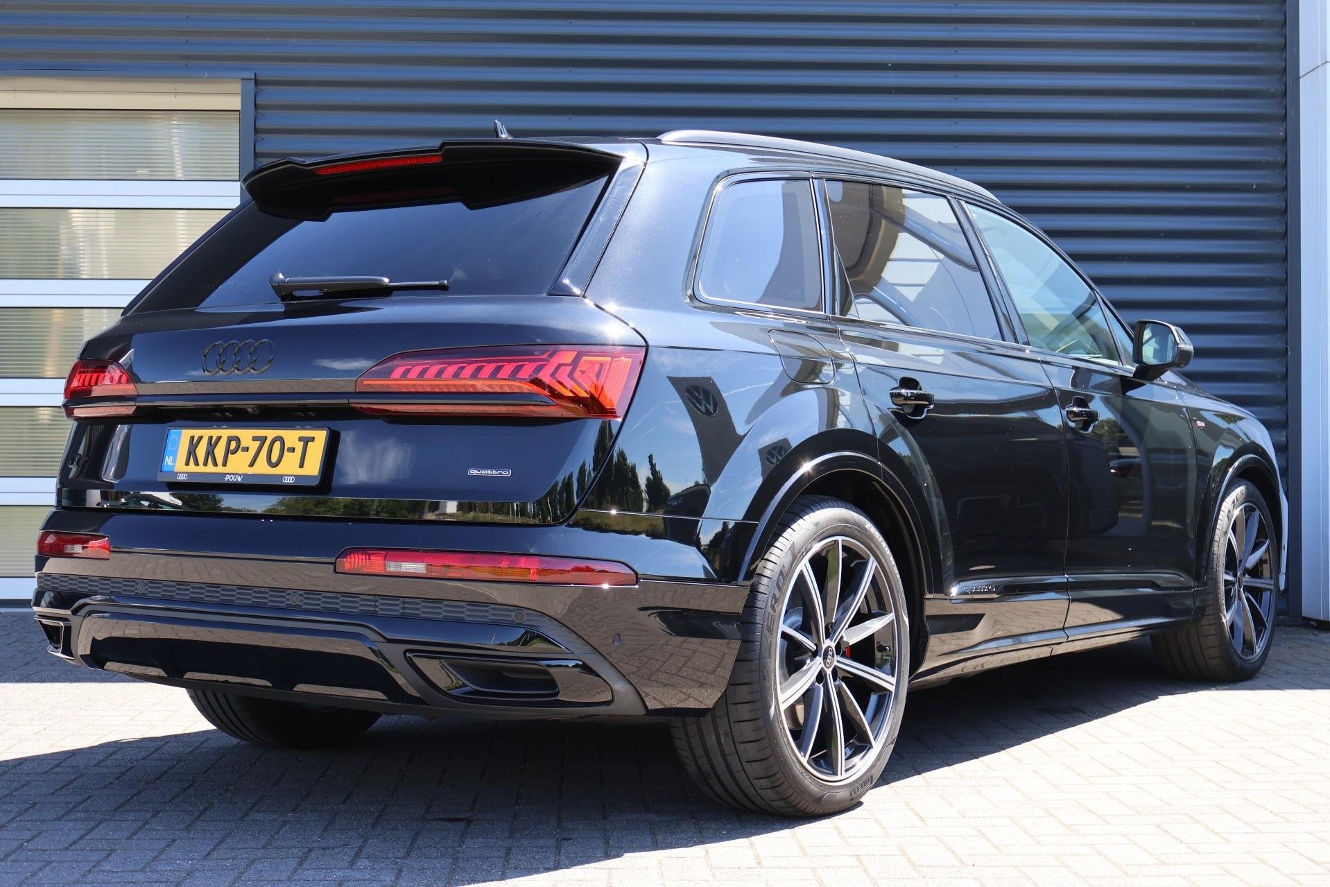 Audi Q7 55 TFSIe 380pk quattro Pro Line S | Panoramadak | B&, Auto's, Automaat, 12 maanden, 14 kWh, Gebruikt