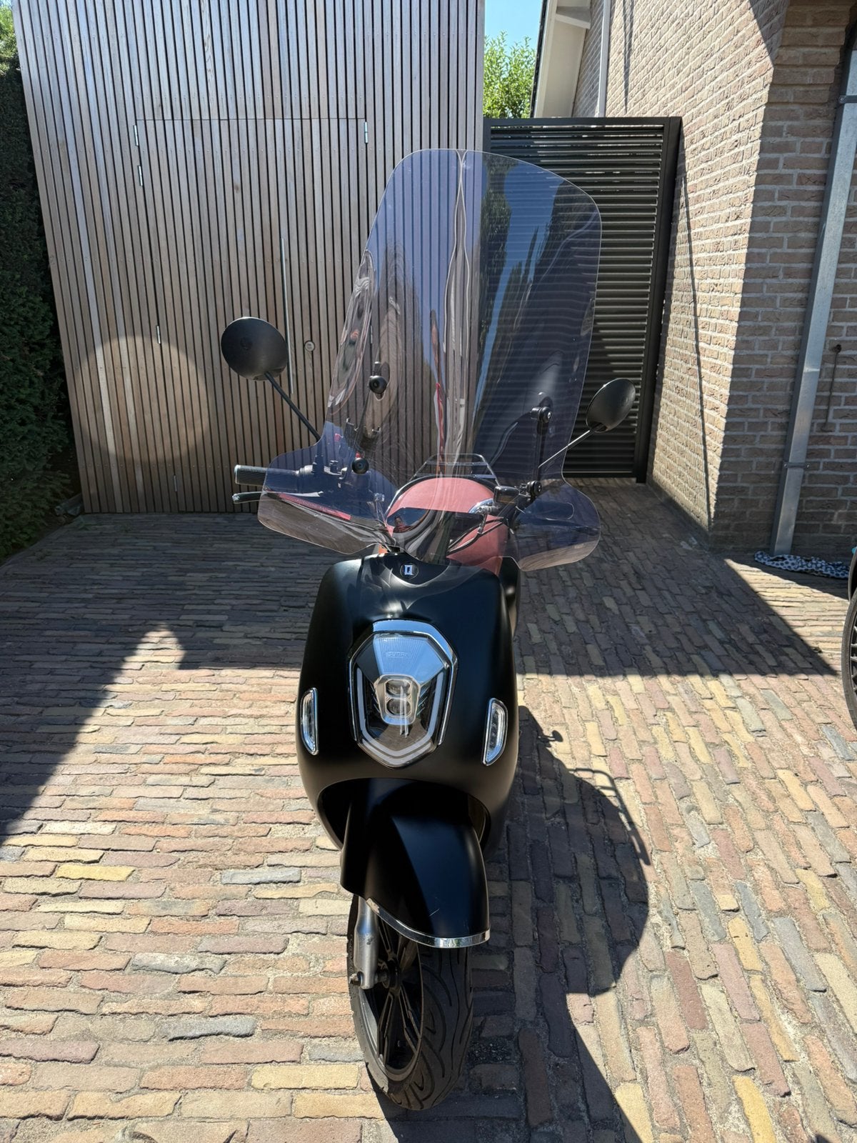 Elektrische scooter: Q-Crystal, Fietsen en Brommers, Scooters | Overige merken, Ophalen, Gebruikt, Maximaal 45 km/u, Elektrisch
