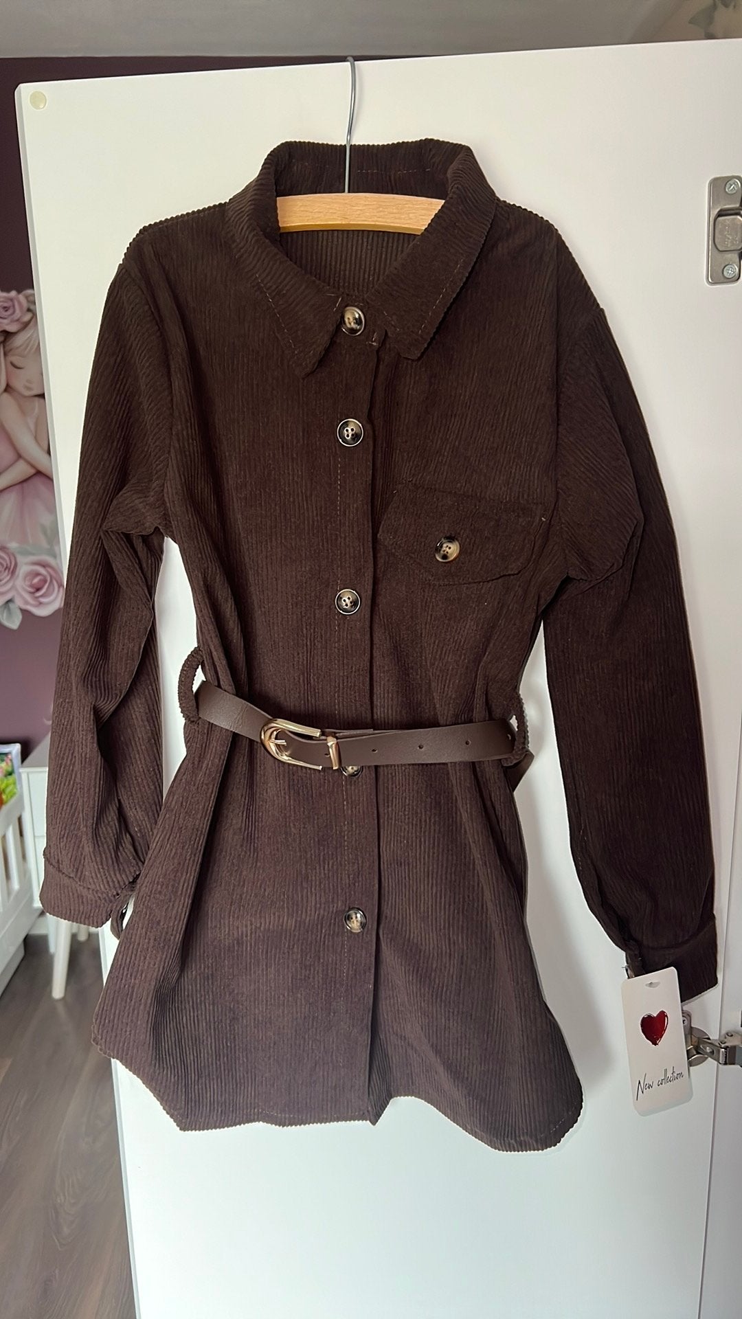 Nieuwe ribstof jurk met riem - Maat 134/140 10y, Kleding | Dames, Bruin, Nieuw, Ophalen of Verzenden, Maat 36 (S)