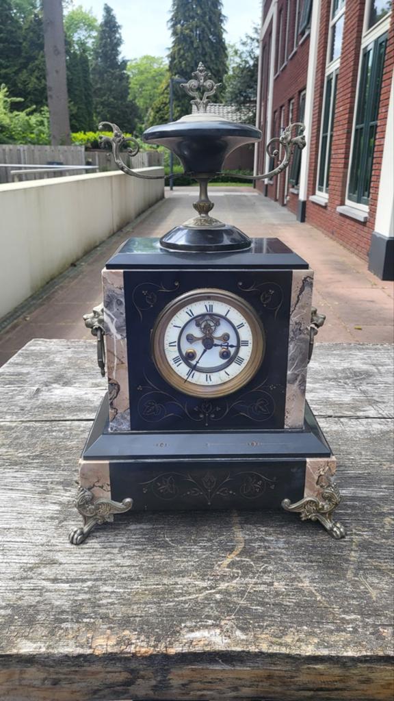 Mooien antieke stenen clock, Antiek en Kunst, Ophalen