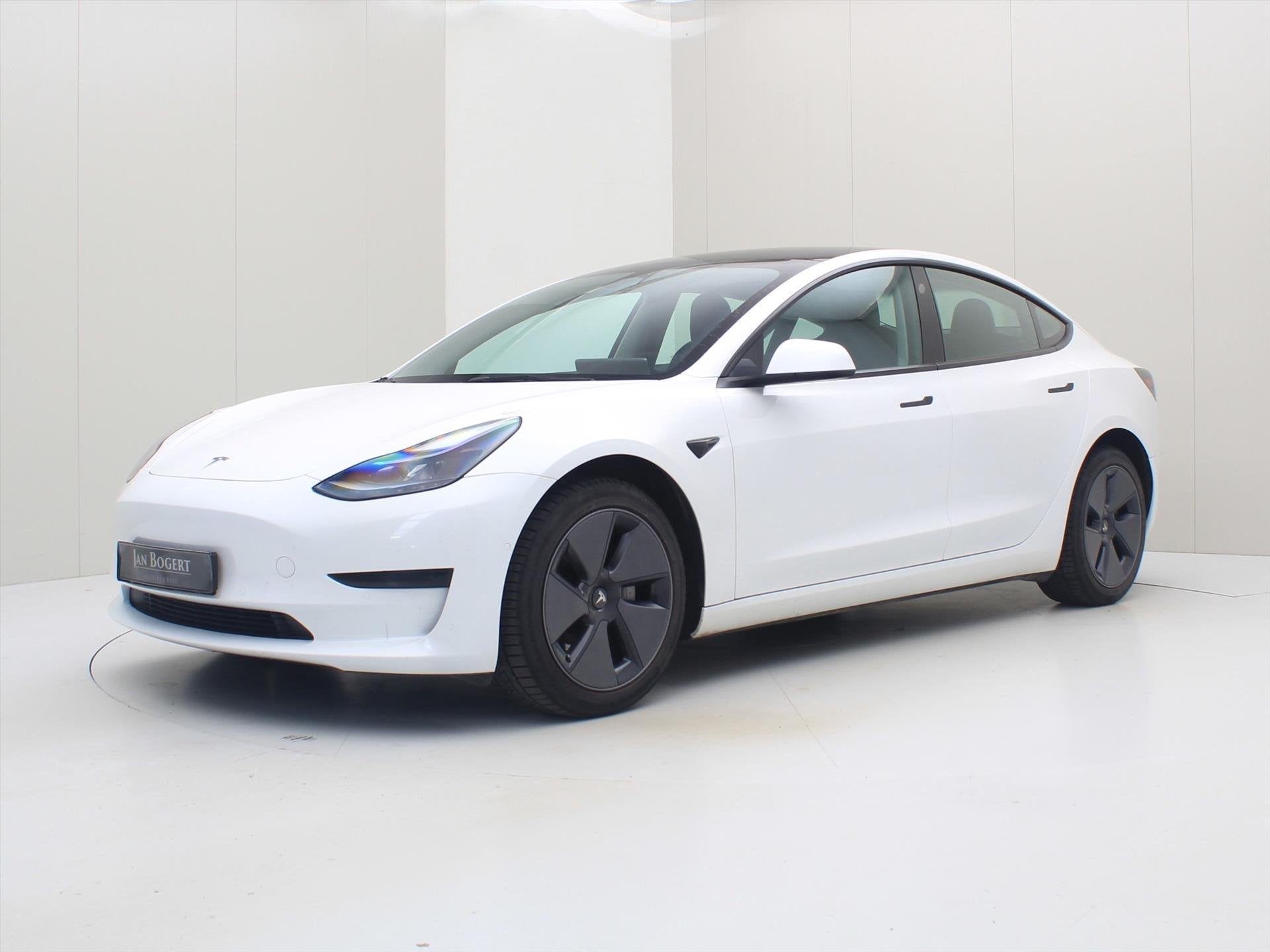 Tesla Model 3 Standard RWD Plus 93% SoH UPGRADE [ RYZEN AMD+, Automaat, Dealer onderhouden, Gebruikt, Zwart