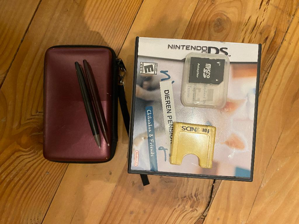 Nintendo DS, Spelcomputers en Games, Spelcomputers | Nintendo DS, Ophalen of Verzenden, Gebruikt, Rood, DS Lite