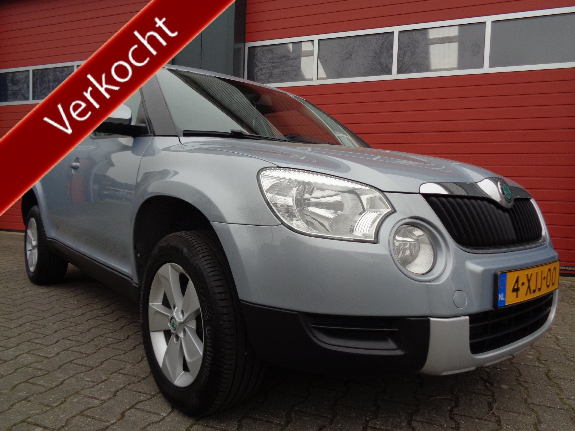 Skoda Yeti 1.2 TSI Comfort 105PK Automaat Airco LMV Trekhaak, Auto's, Skoda, Euro 5, Electronic Stability Program (ESP), Gebruikt