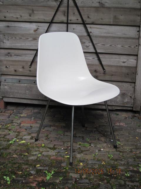 vintage stoel kunststof design jaren 60 (390), Ophalen, Wit, Eén, Metaal