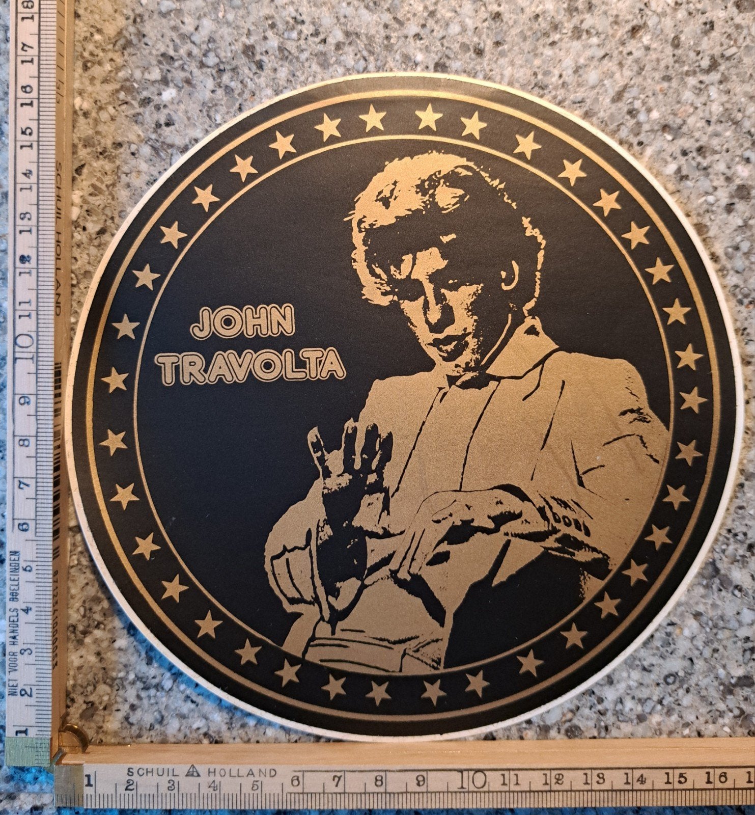 Grote ronde vintage sticker John Travolta Grease, Ophalen of Verzenden, Zo goed als nieuw, Film, Tv of Omroep