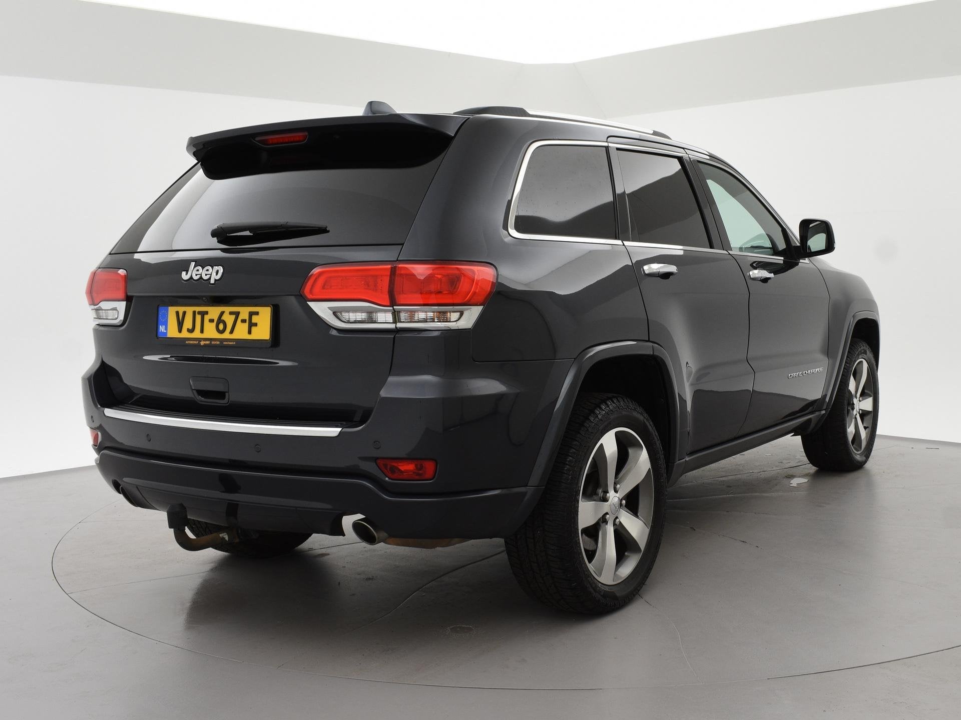Jeep Grand Cherokee 3.0 CRD AUT. GRIJS KENTEKEN OVERLAND + A, Gebruikt, 190 pk, 2987 cc, Leder