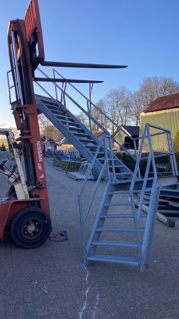 Stalen trap, Ophalen, 2 tot 4 meter