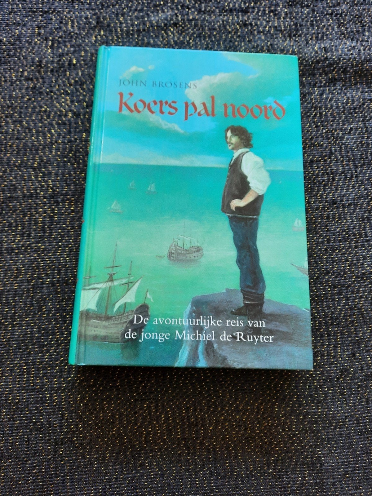 Koers pal noord - John Brosens (hardcover), Ophalen of Verzenden, Zo goed als nieuw, John Brosens