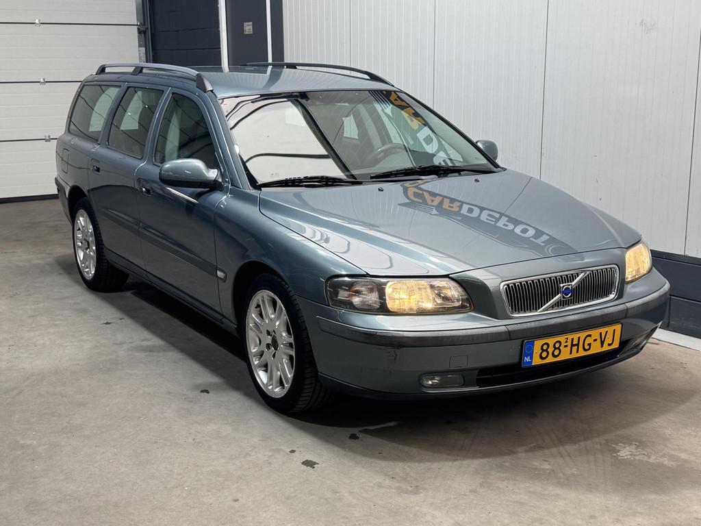 Volvo V70 2.4 Comfort Line, Voorwielaandrijving, Stof, 1505 kg, Grijs