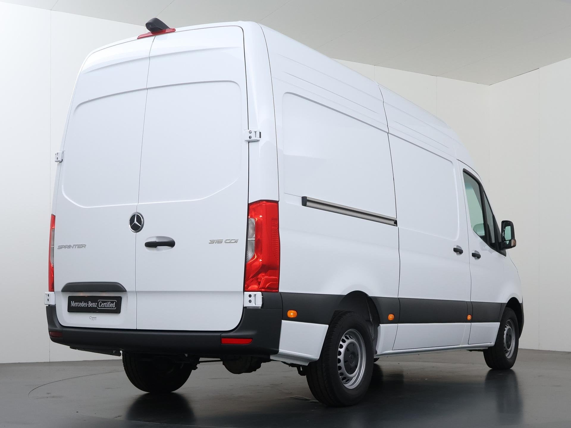 Mercedes-Benz Sprinter 315 CDI AUT. | L2 H2 | PRO | 3500 KG., Auto's, Automaat, 4 cilinders, 150 pk, Wit