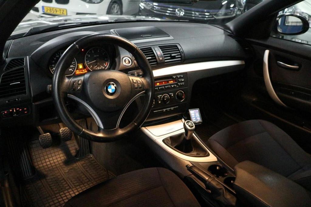 BMW 1-serie Cabrio 118i Executive / APK 2027 / LEUKE AUTO !, Achterwielaandrijving, Cabriolet, 4 stoelen, Handgeschakeld