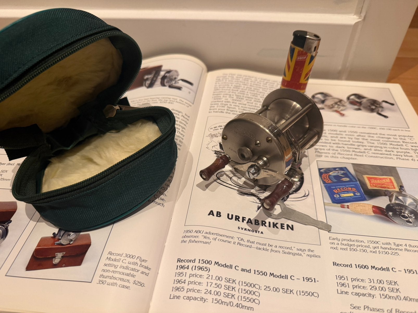 Abu Record 1951-1965 type 1500 met hoesje en sleuteltje, Ophalen of Verzenden, Gebruikt, Molen