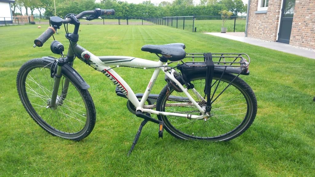 Batavus kinderfiets 26 inch - zadel aan vervanging toe, Ophalen, Gebruikt, 20 inch of meer, Batavus