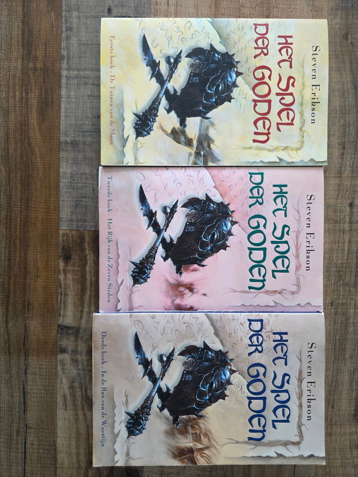 Het Spel der Goden - Steven Erikson (Boek 1-3 NL, daarna EN), Boeken, Ophalen of Verzenden, Gelezen, Steven Erikson