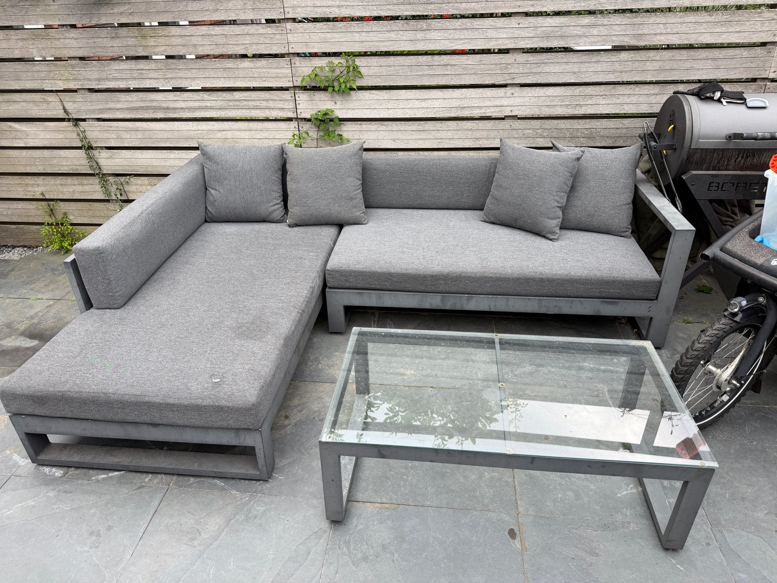 Moderne grijze loungeset met glazen tafel Intratuin, 4 zitplaatsen, Gebruikt, Aluminium, Ophalen of Verzenden