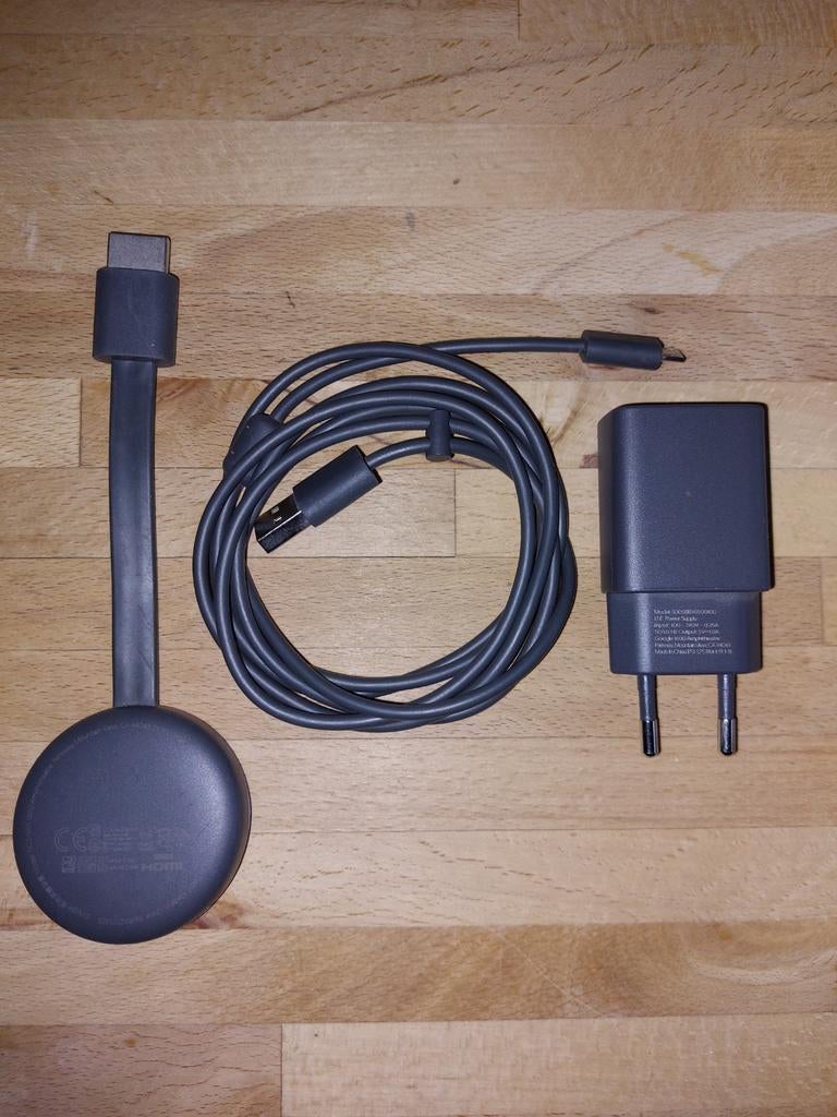 Google Chromecast 3e generatie, Audio, Tv en Foto, Mediaspelers, Ophalen of Verzenden, Zo goed als nieuw, HDMI