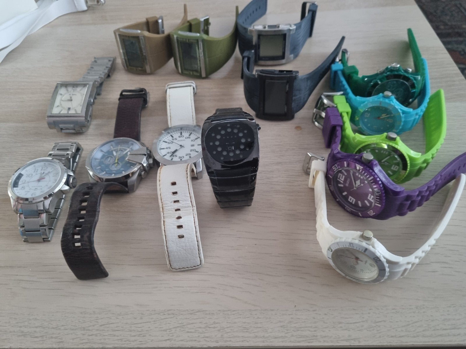14 Diverse Horloges - Verschillende Merken - Partijverkoop, Ophalen, Gebruikt, Polshorloge, Overige merken