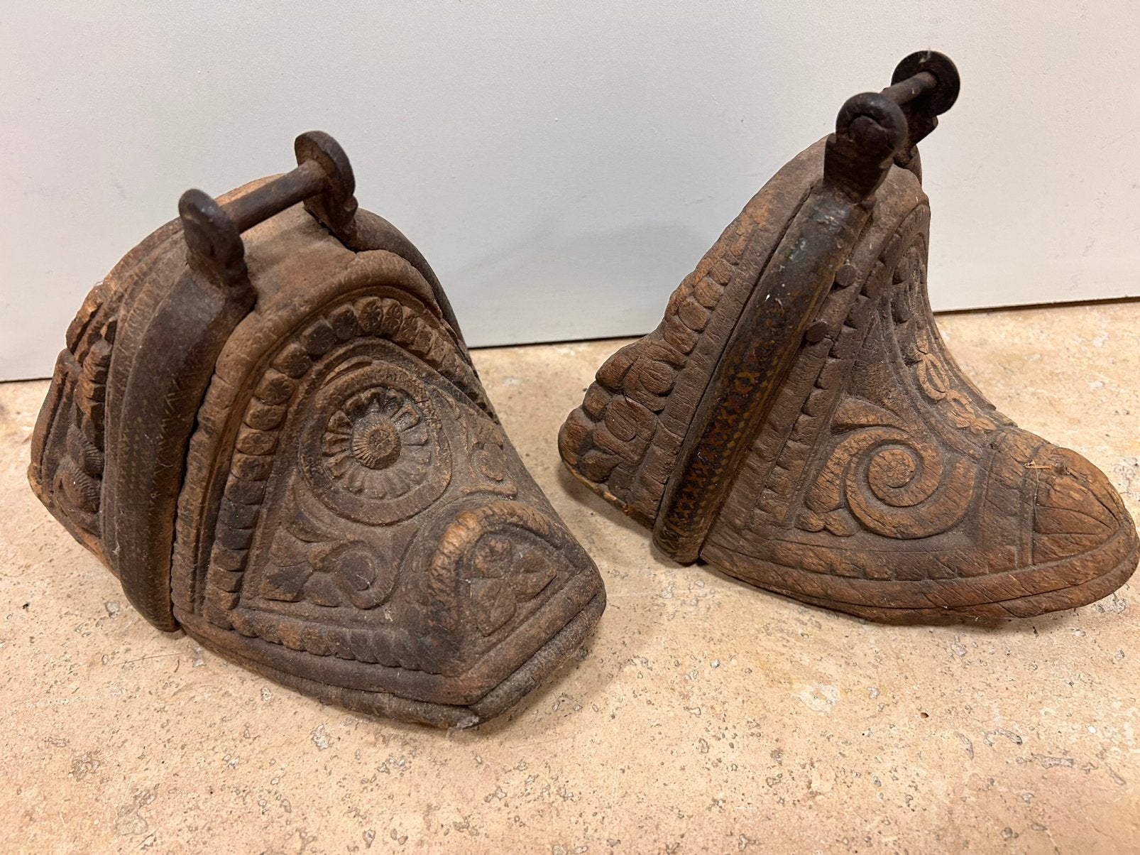 2 antiek houten stijgbeugels, Ophalen of Verzenden