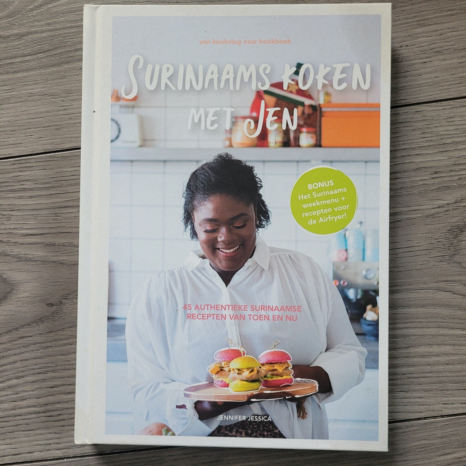 Surinaams Koken met Jen - Authentieke Recepten, Hoofdgerechten, Ophalen of Verzenden, Zo goed als nieuw, Jennifer Jessica