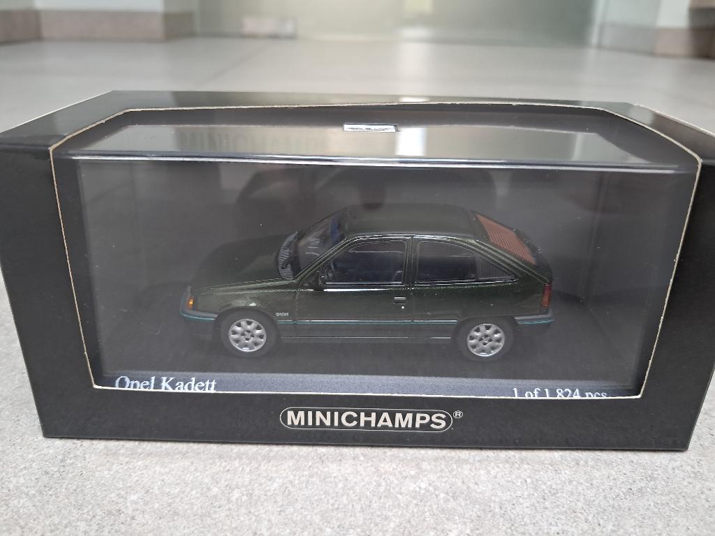 Miniatuur Opel Kadett E  1:43, Ophalen of Verzenden, Zo goed als nieuw, Auto, MiniChamps