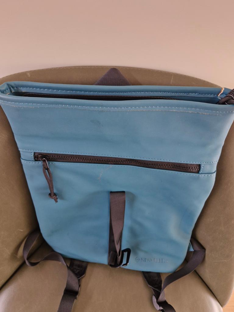 New Rebels Mart Los Angeles Petrol 7L Rolltop Rugzak Wateraf, Ophalen of Verzenden, Overige merken