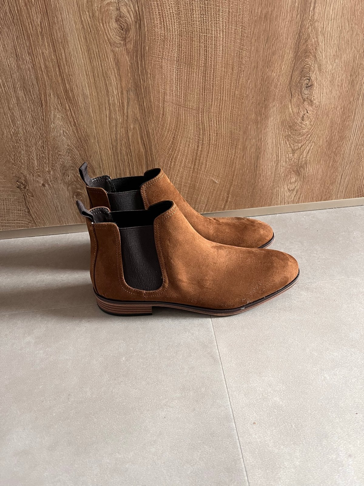 H&M suède Chelsea boots - Maat 40, Ophalen of Verzenden, Zo goed als nieuw, Bruin, Boots