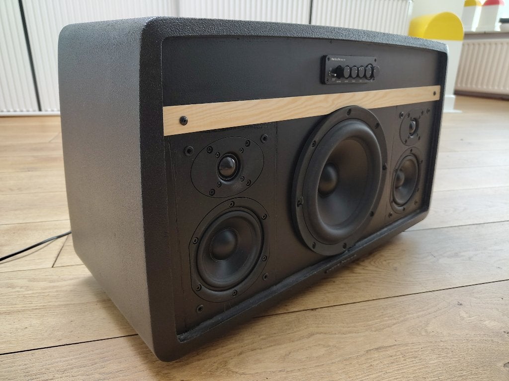 KRACHTIGE BLUETOOTH SPEAKER IN VINTAGE LOOK, Audio, Tv en Foto, Luidsprekers, Overige typen, Refurbished, 120 watt of meer, Ophalen