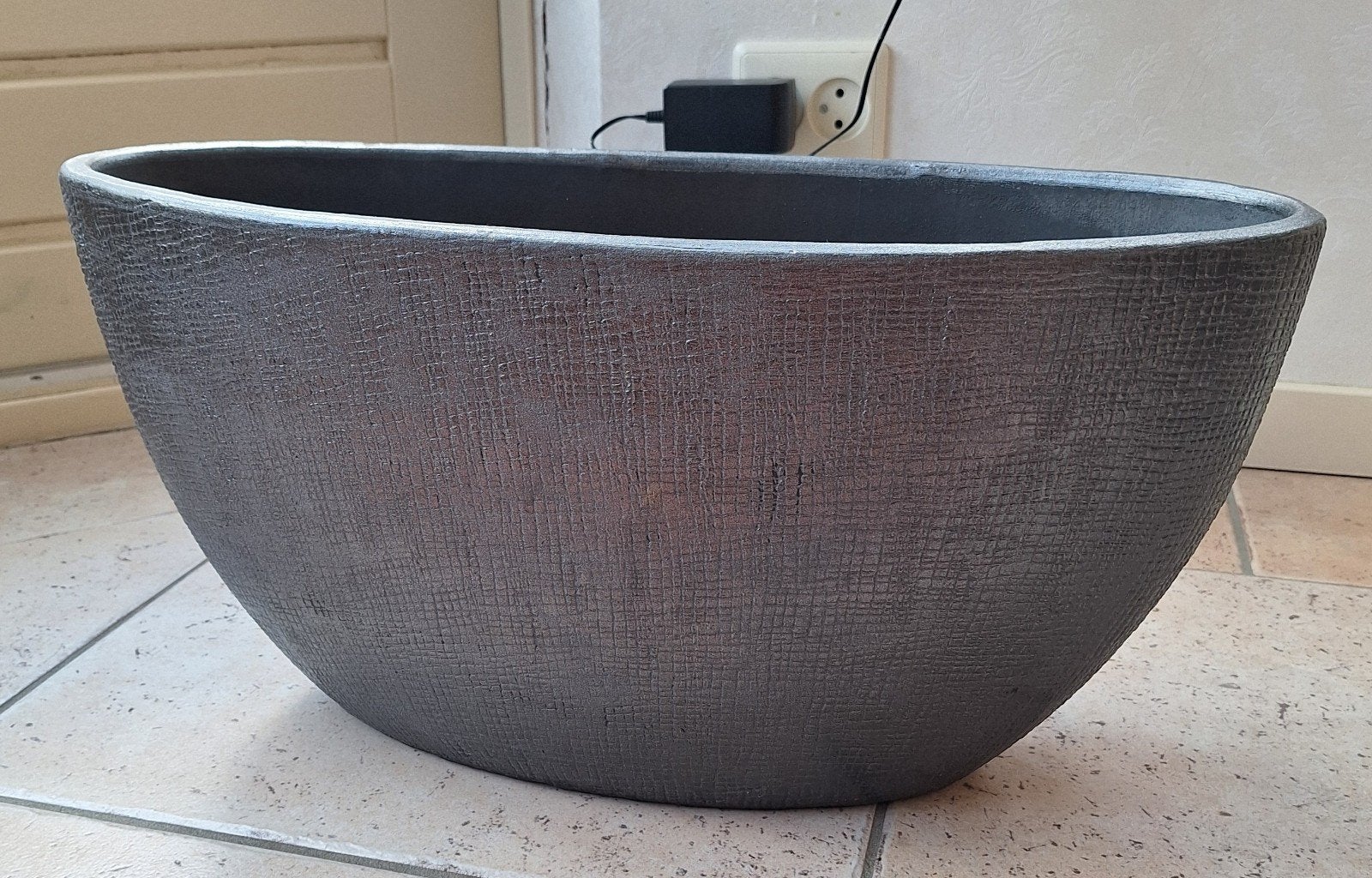 bloempot/plantenbak, donker zilvergrijs, ovaal, Ophalen, Overige materialen, 40 cm of meer, Zo goed als nieuw
