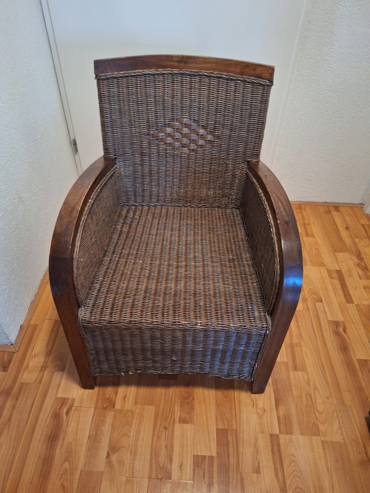 Rotan fauteuil met houten frame, Ophalen, Gebruikt, Bruin, Hout