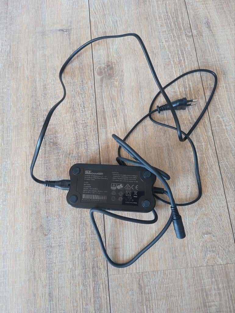 Elektrische fiets oplader, Audio, Tv en Foto, Opladers, Ophalen of Verzenden