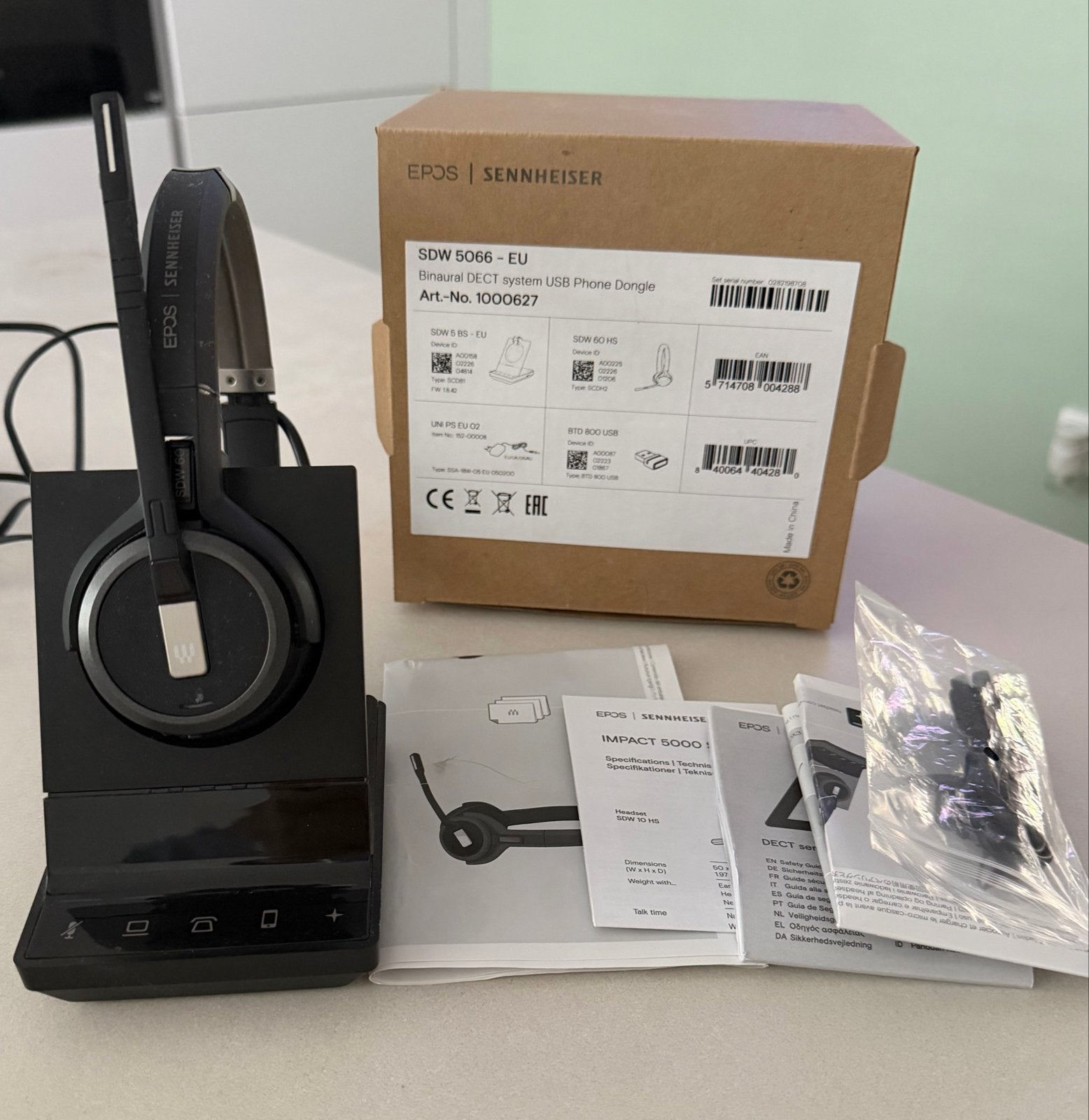 EPOS | Sennheiser SDW 5066 - EU Binaural DECT Headset, Sennheiser, Ophalen of Verzenden, Zo goed als nieuw, Over-ear