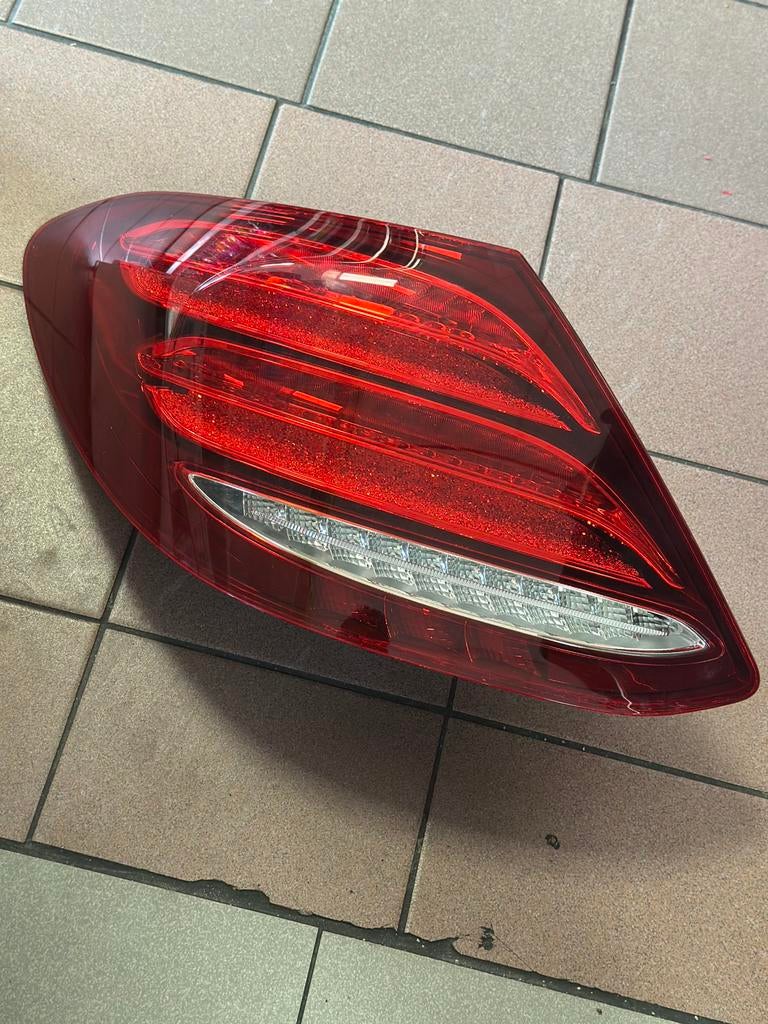 Mercedes E-Serie achterlamp 2016-2020, Ophalen