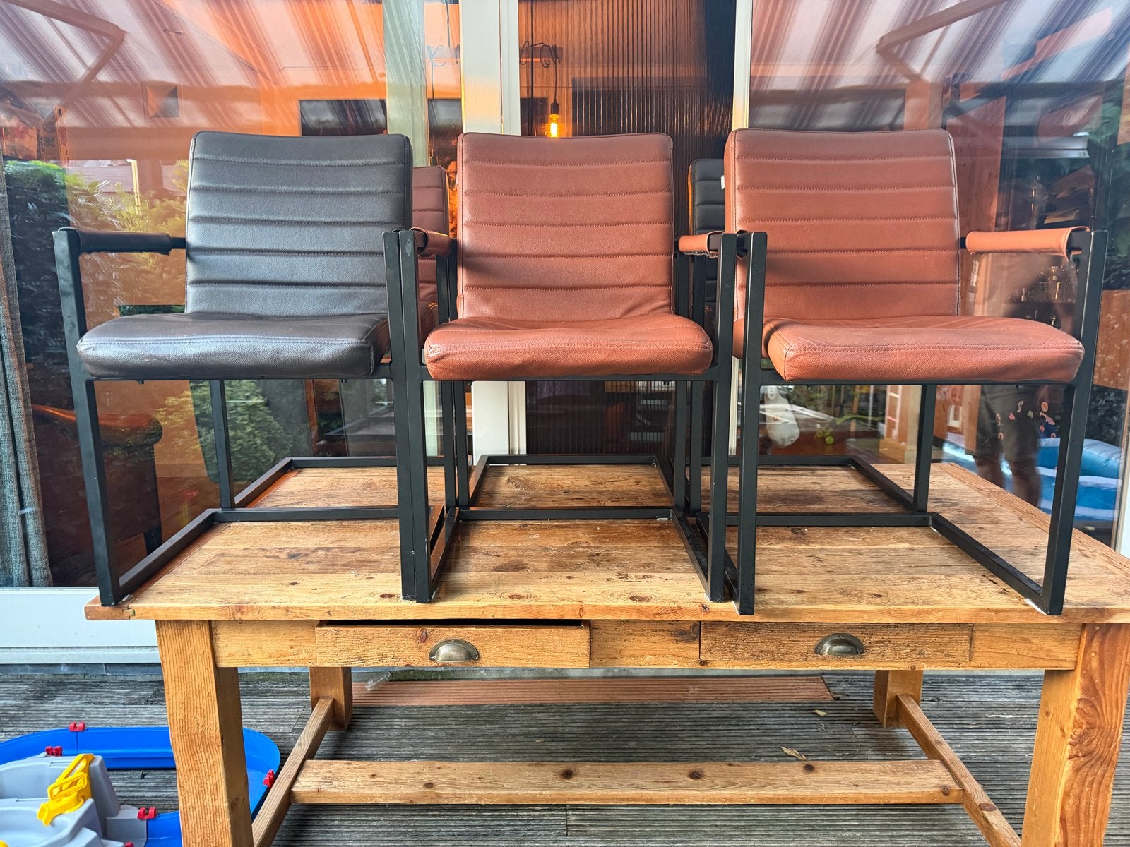 Set van 3 gebruikte stoelen - bruin en cognac leer, Ophalen, Gebruikt, Leer, Drie