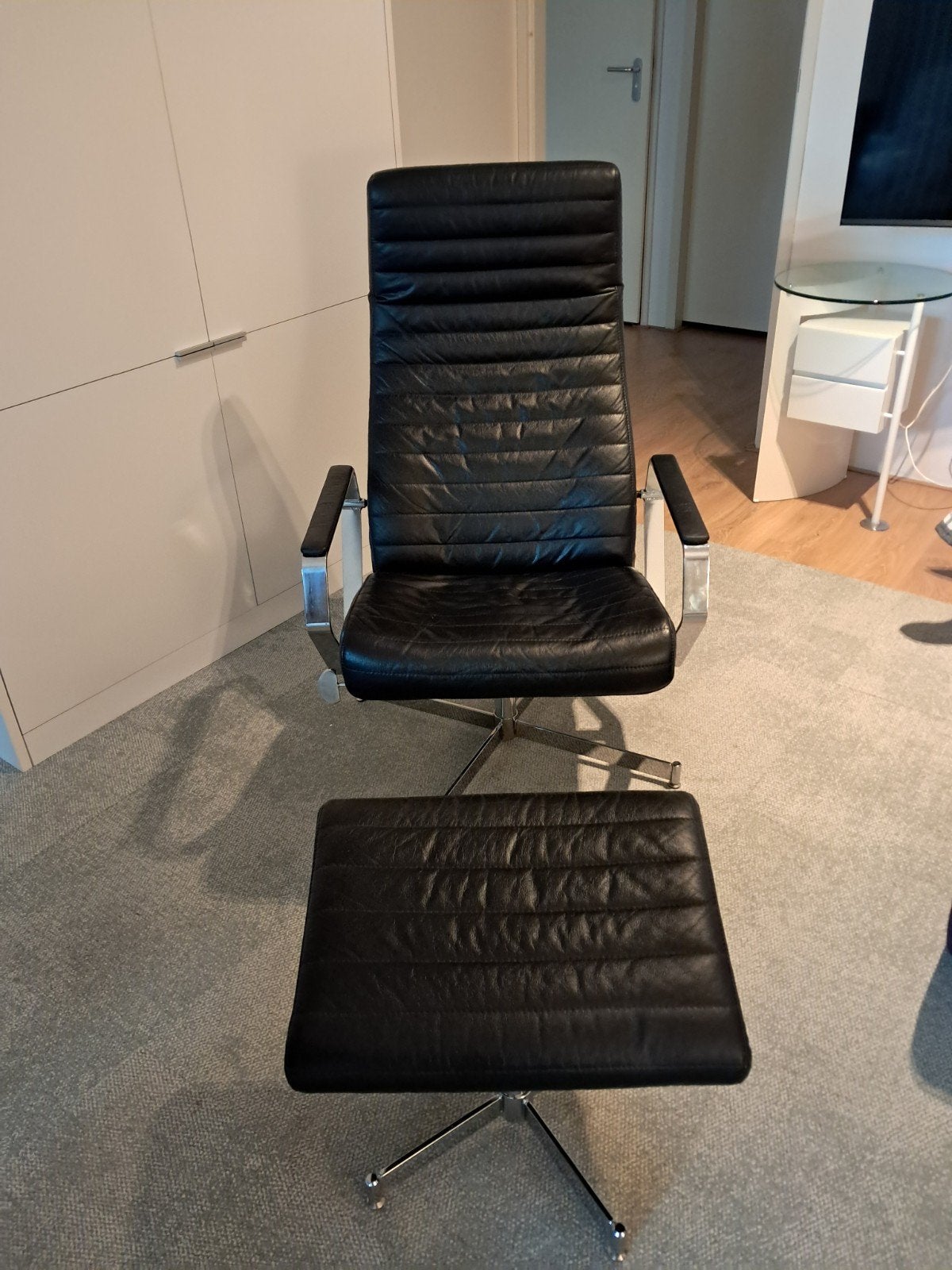 Fauteuil, Montel, Ophalen, Zo goed als nieuw, Zwart