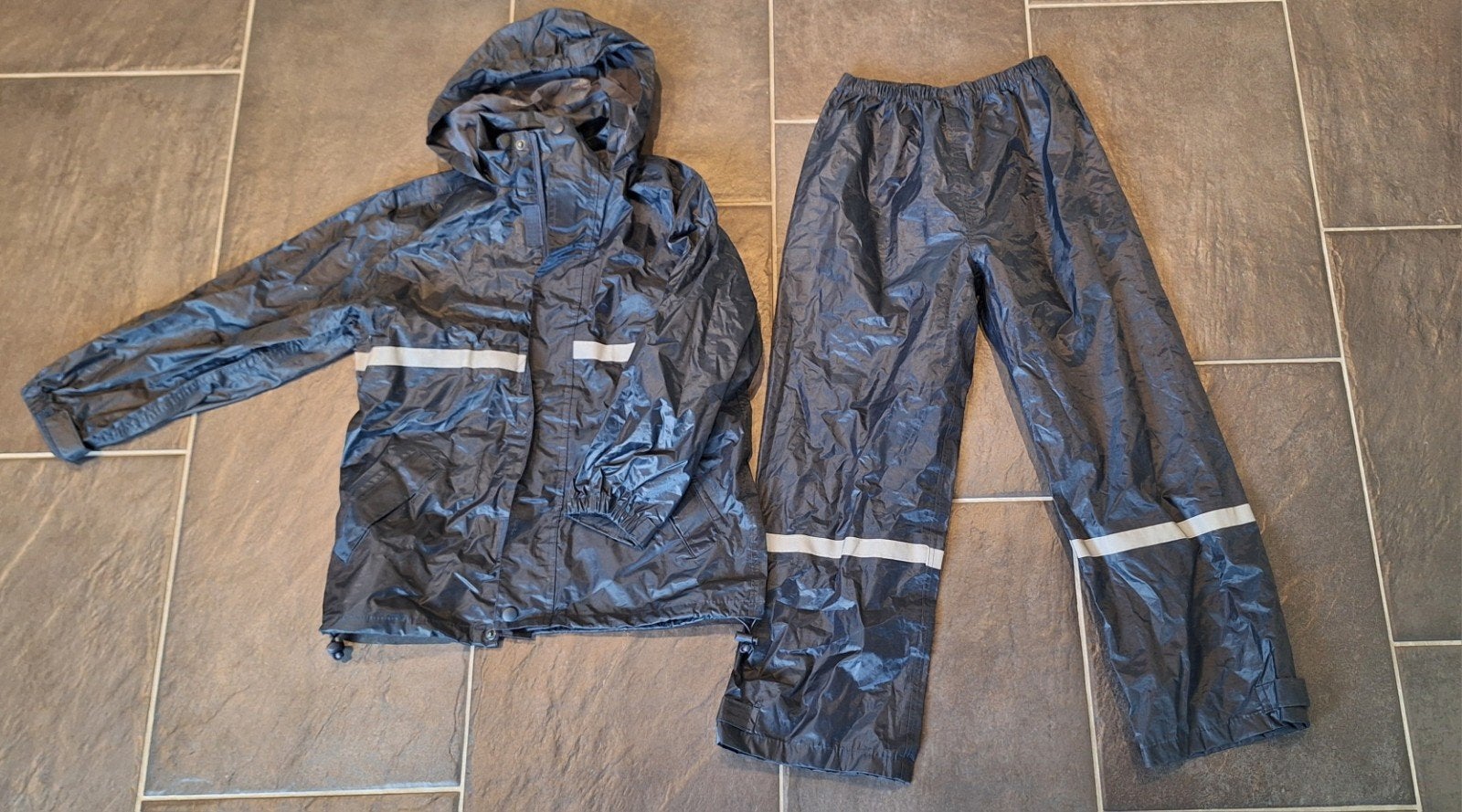 Regenpak Hema, maat 134/140, Caravans en Kamperen, Regenkleding, Ophalen of Verzenden, Regenpak, Kinderen