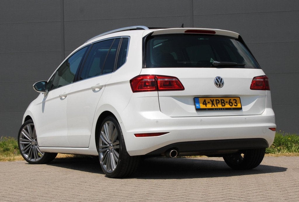 Volkswagen Golf Sportsvan 1.2 TSI Highline DSG Panodak Leder, Auto's, Volkswagen, Gebruikt, 4 cilinders, Wit, Bedrijf