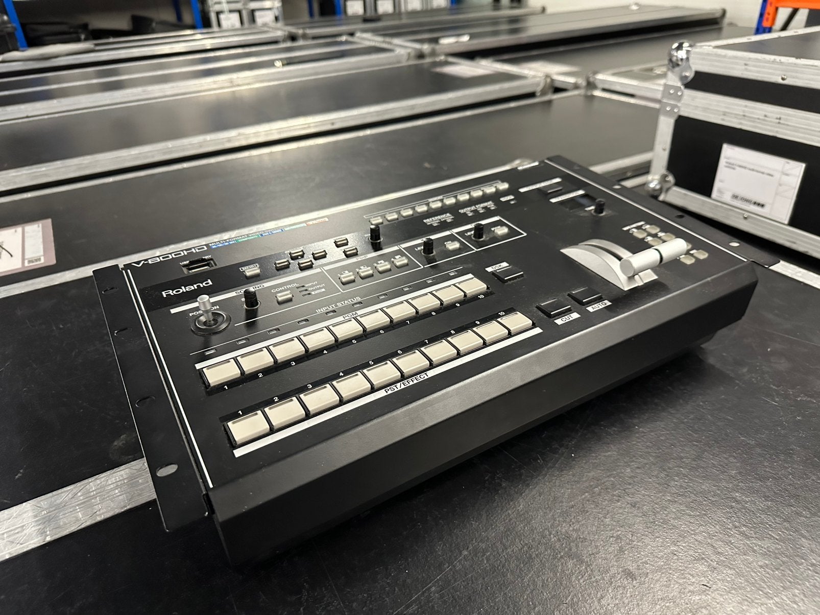 Roland Video Mixers, Ophalen of Verzenden, Zo goed als nieuw, Video